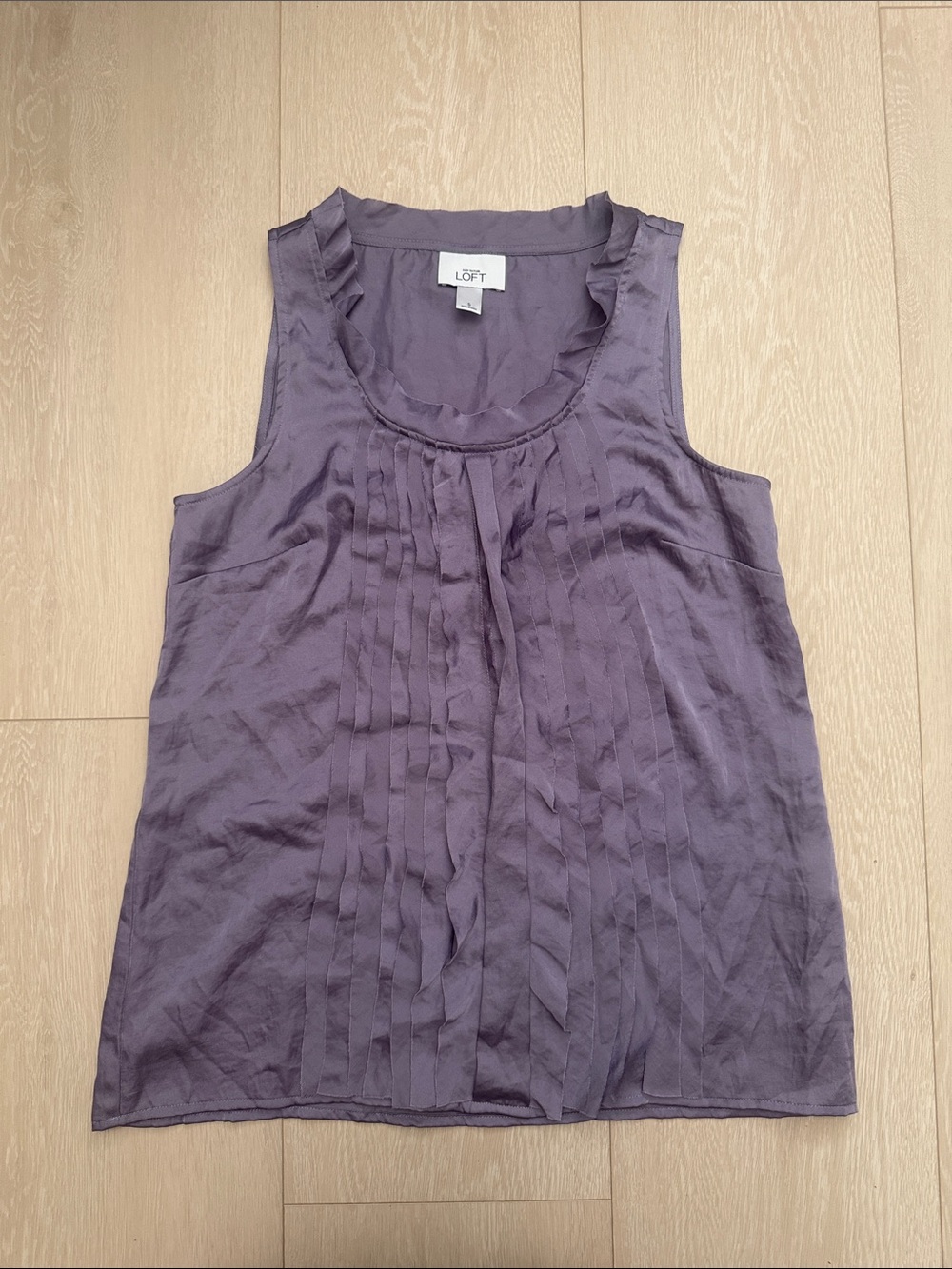 ✨ LOFT Dusty Purple Pintuck Sleeveless Camisole